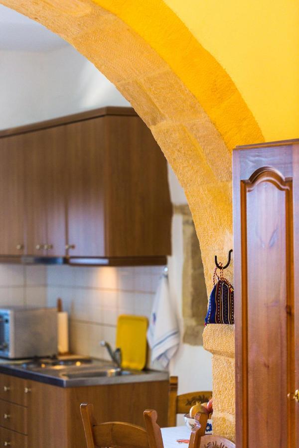 Enastron Guest House Ретимно Екстериор снимка