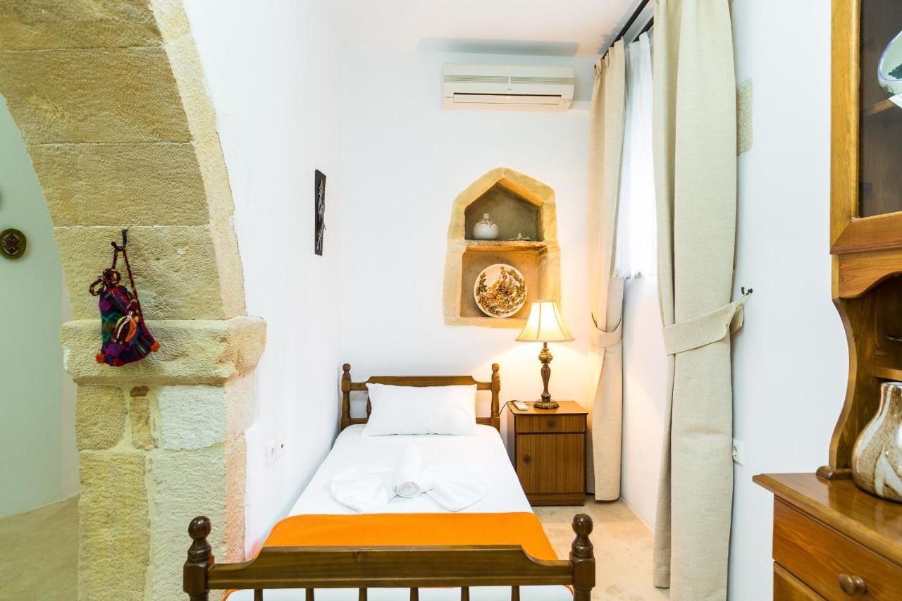 Enastron Guest House Ретимно Екстериор снимка