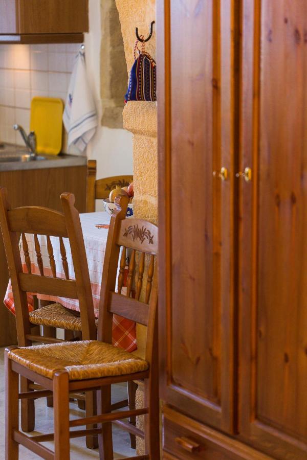 Enastron Guest House Ретимно Екстериор снимка